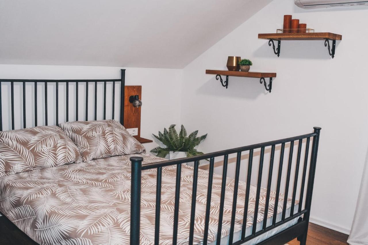Villa-Apartments Bognar Velika Екстериор снимка